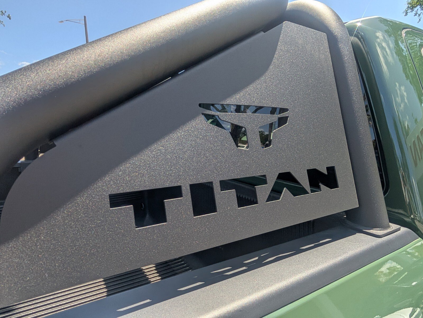 Used 2024 Nissan Titan SV w/ SV Bronze Edition Package RWD image 14