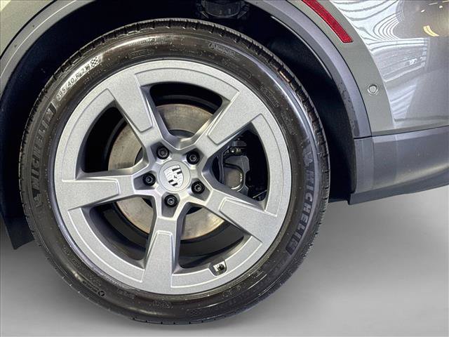 New 2026 Porsche Macan Electric RWD image 24