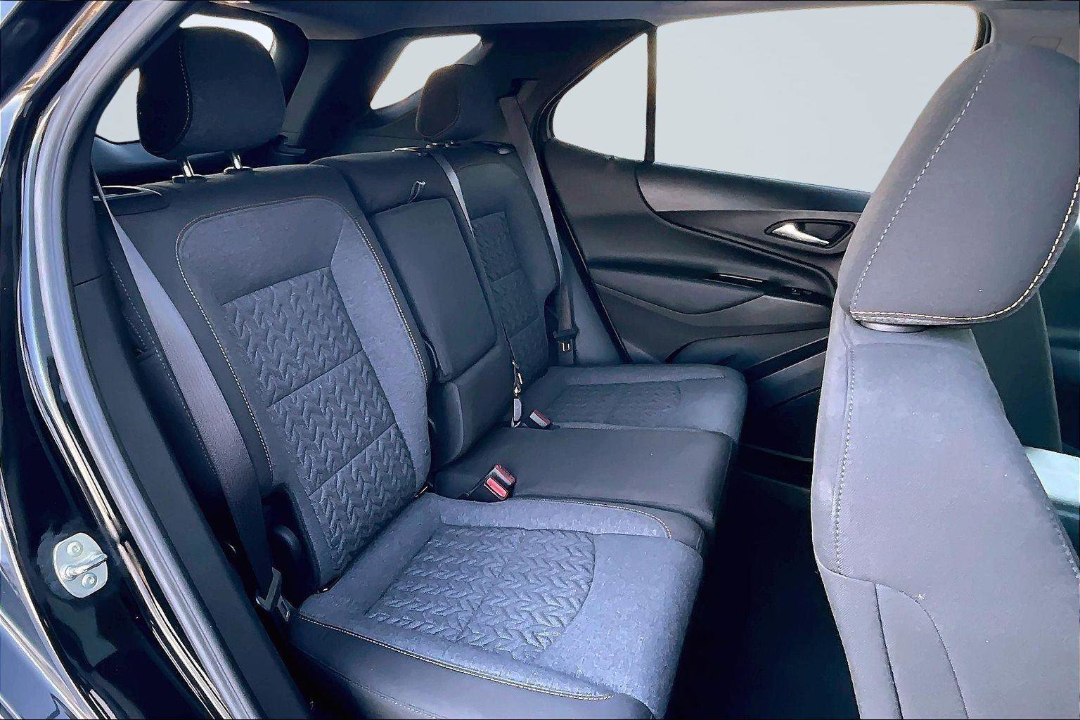 Used 2024 Chevrolet Equinox LT image 28