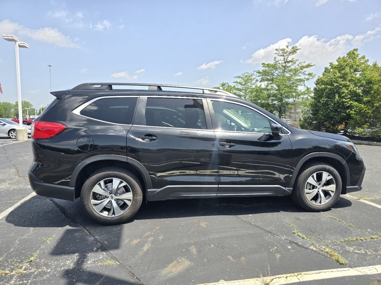 Used 2024 Subaru Ascent Premium w/ Convenience Package AWD/4WD image 8