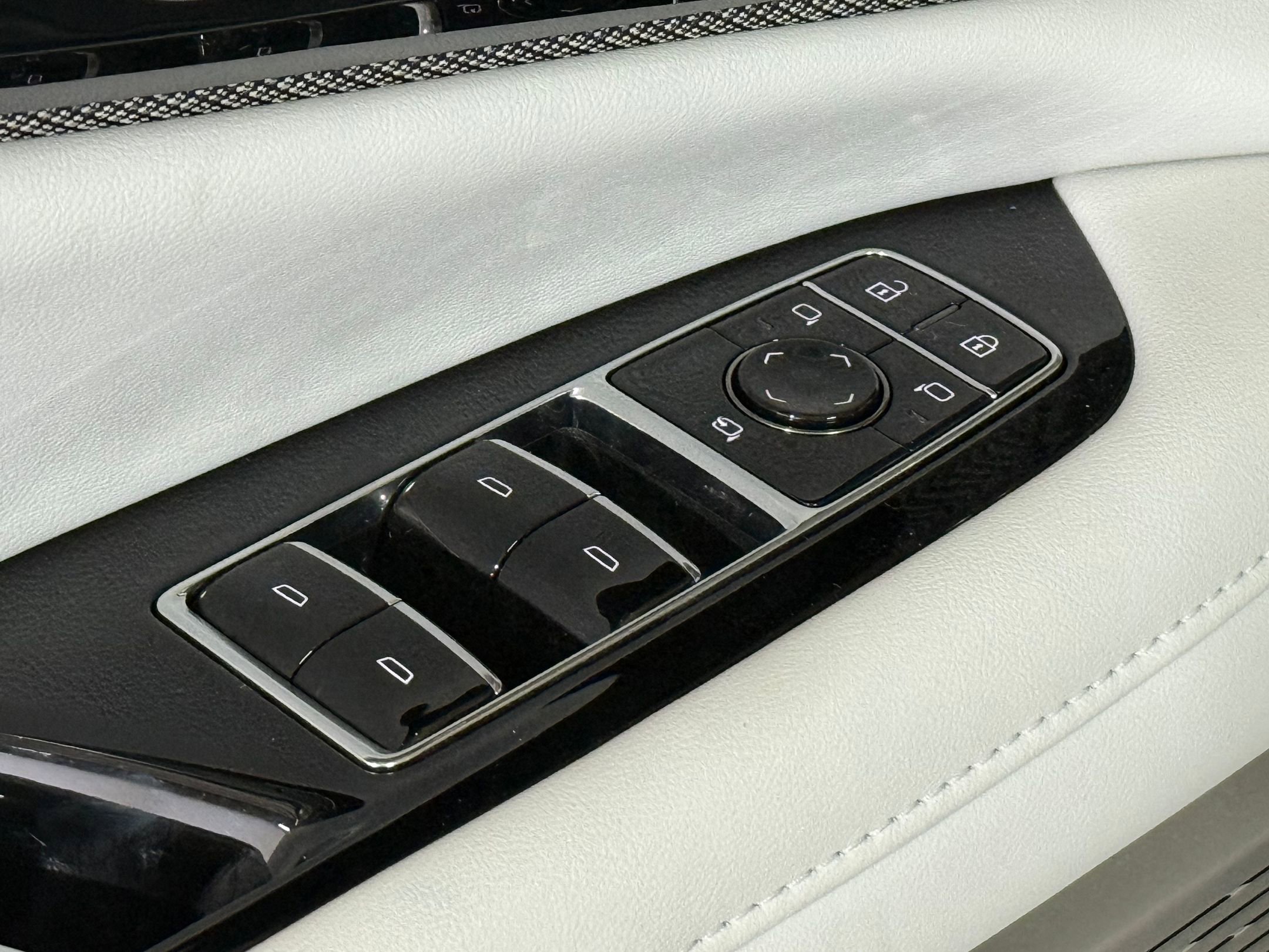 New 2026 Cadillac Optiq Sport 1 image 22