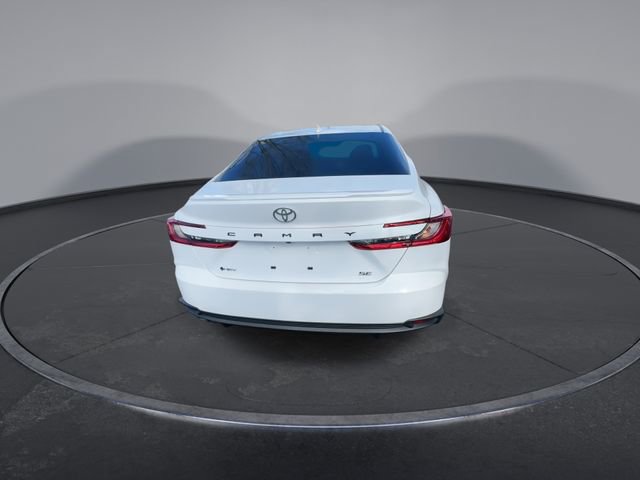 Used 2025 Toyota Camry SE image 13