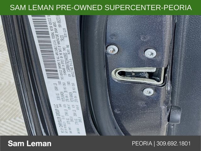 Used 2014 RAM 1500 Laramie image 33