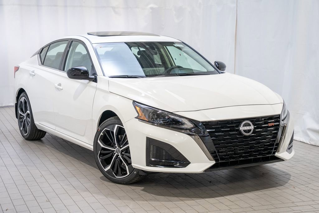 New 2025 Nissan Altima 2.5 SR w/ SR Premium Package