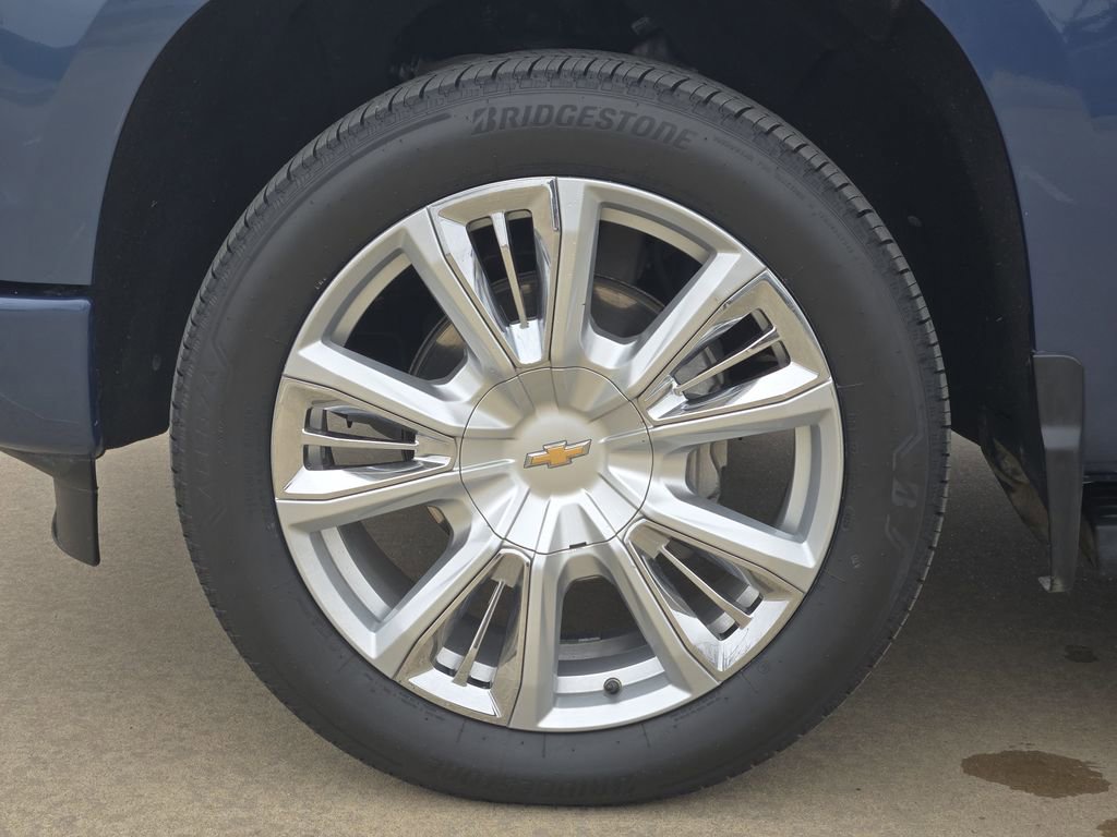 Used 2024 Chevrolet Silverado 1500 High Country w/ High Country Premium Package image 17