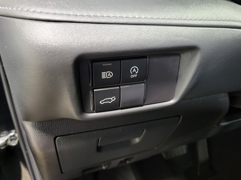 Used 2024 Toyota Highlander XLE AWD/4WD image 27