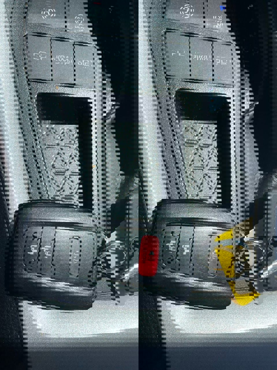 Used 2024 Toyota RAV4 XLE image 12