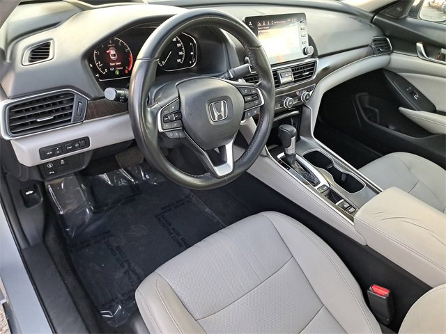 Used 2018 Honda Accord Touring image 16