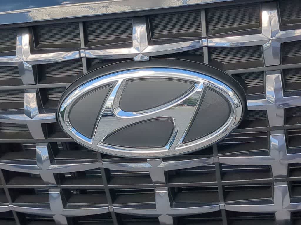 New 2026 Hyundai Venue SEL FWD image 13