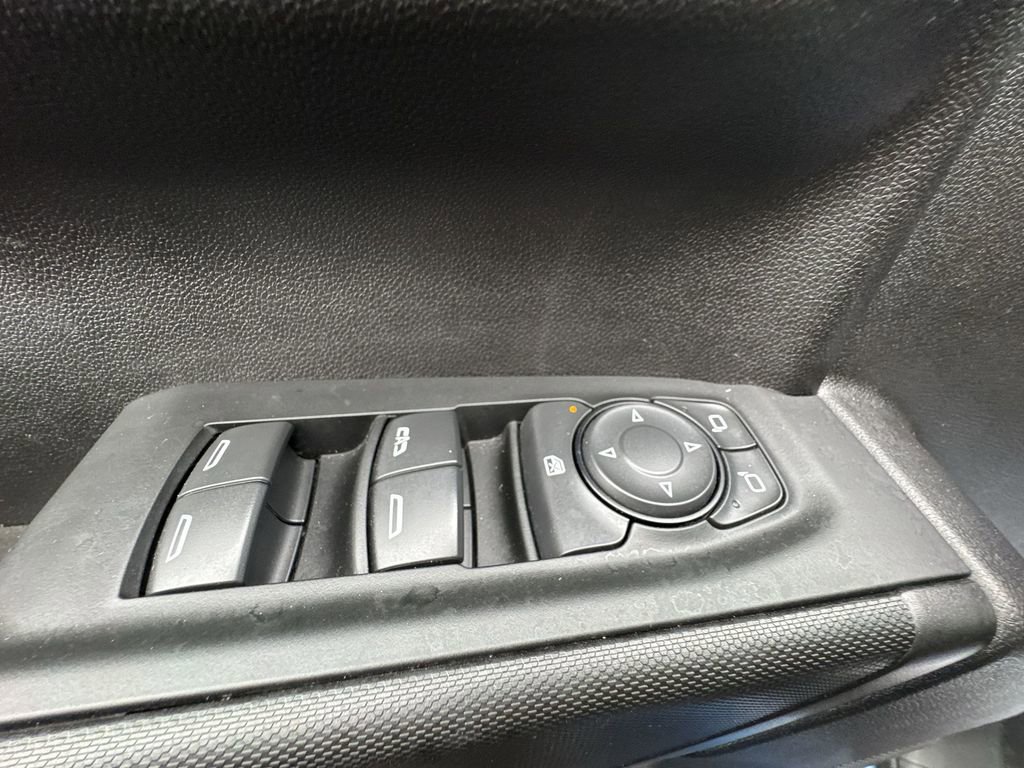 Used 2024 Chevrolet Silverado 1500 Custom image 13