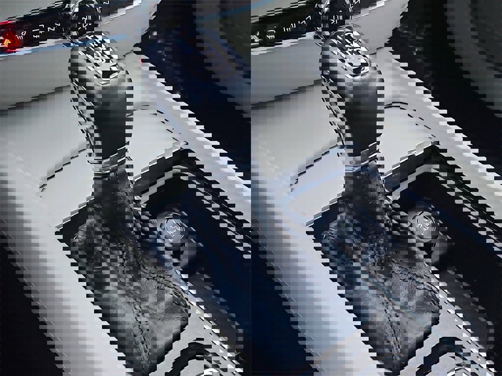 Used 2020 Volvo S60 T6 Momentum w/ Protection Package Premier image 29