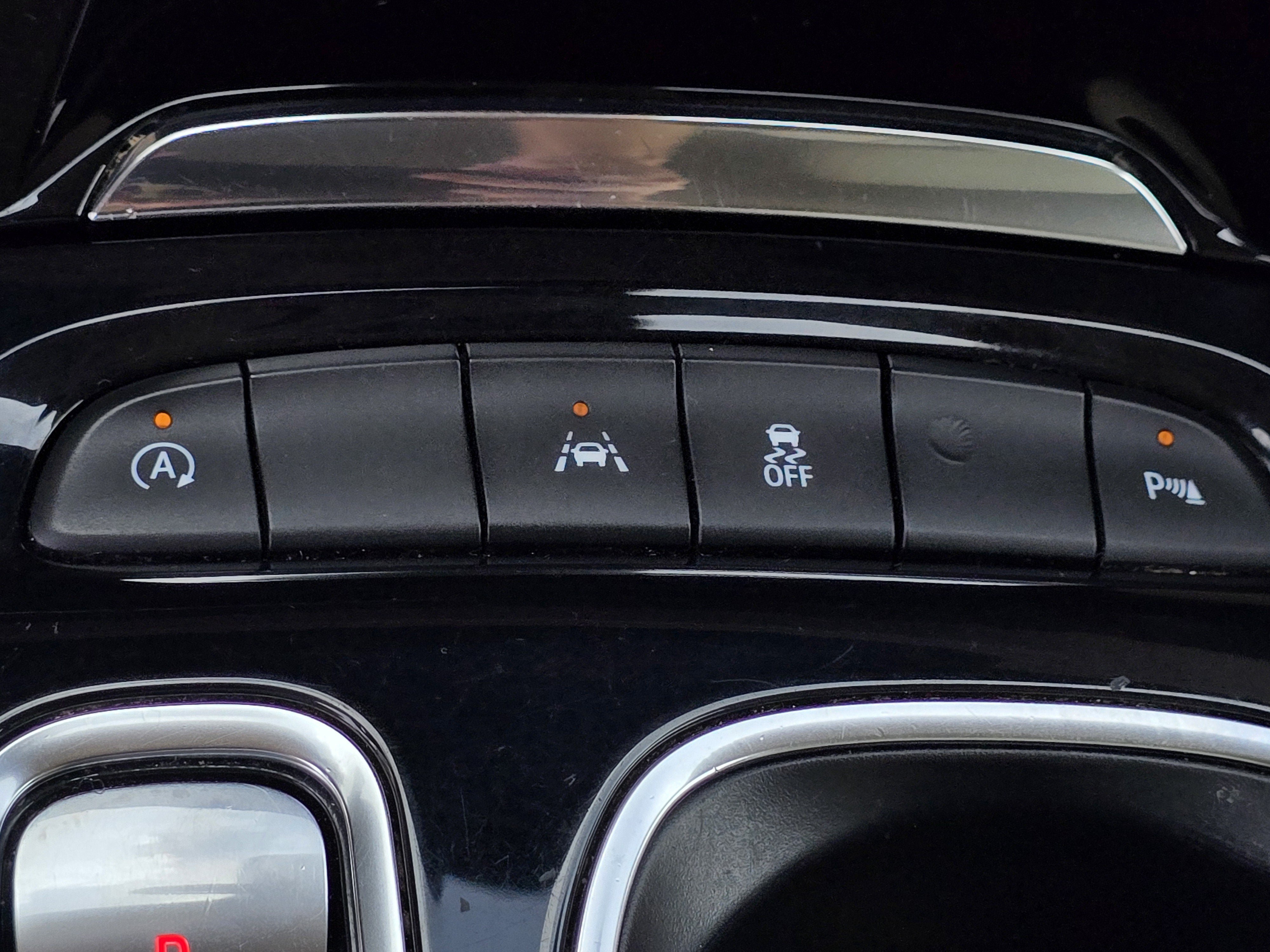 Used 2023 Buick Envision Essence w/ Premium Seat Package FWD image 22