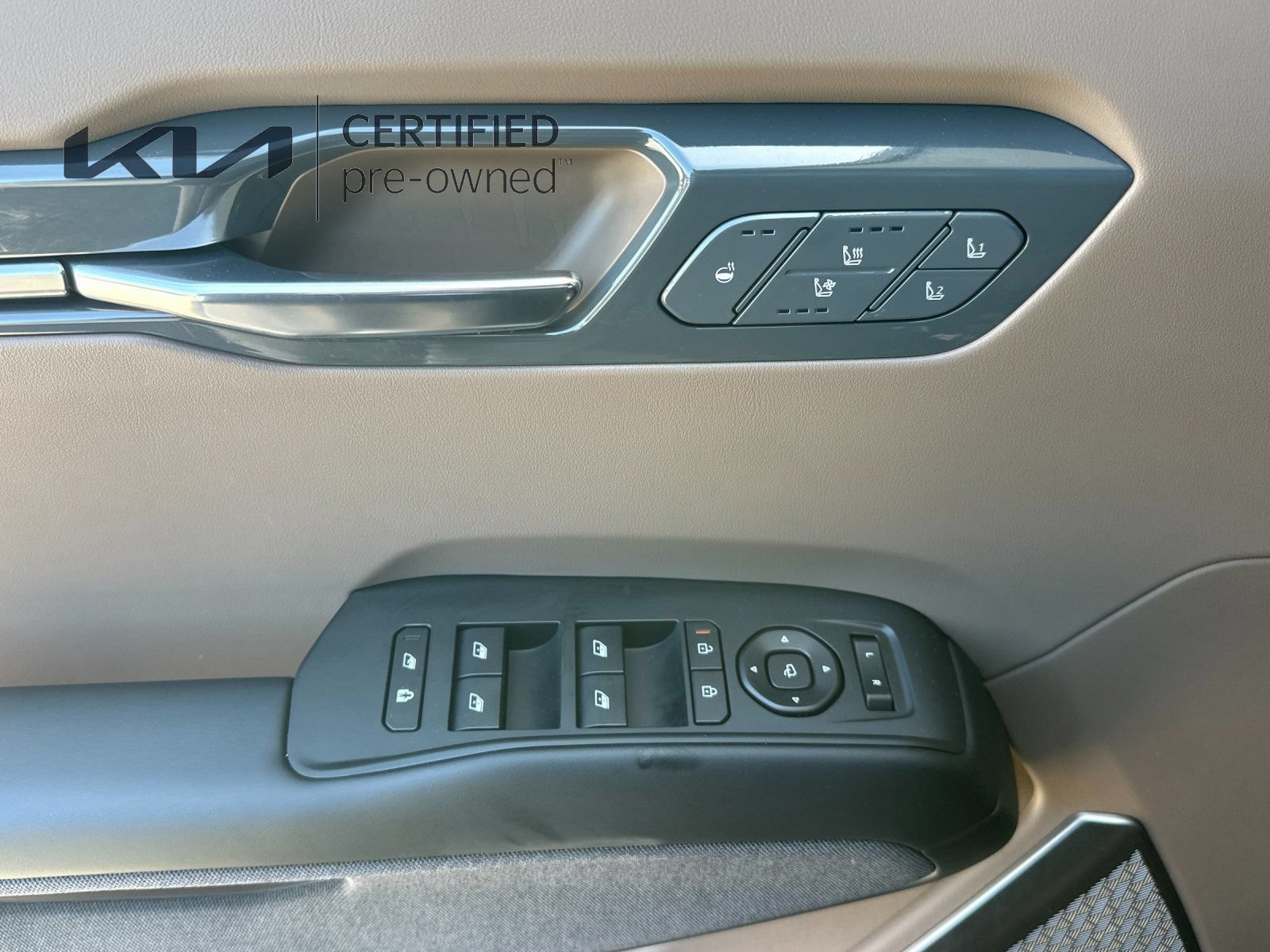 Certified 2024 Kia EV9 Land AWD/4WD image 12