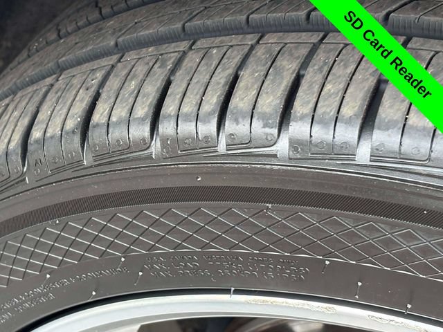 Used 2023 Cadillac XT4 Sport w/ Cold Weather Package AWD/4WD image 37