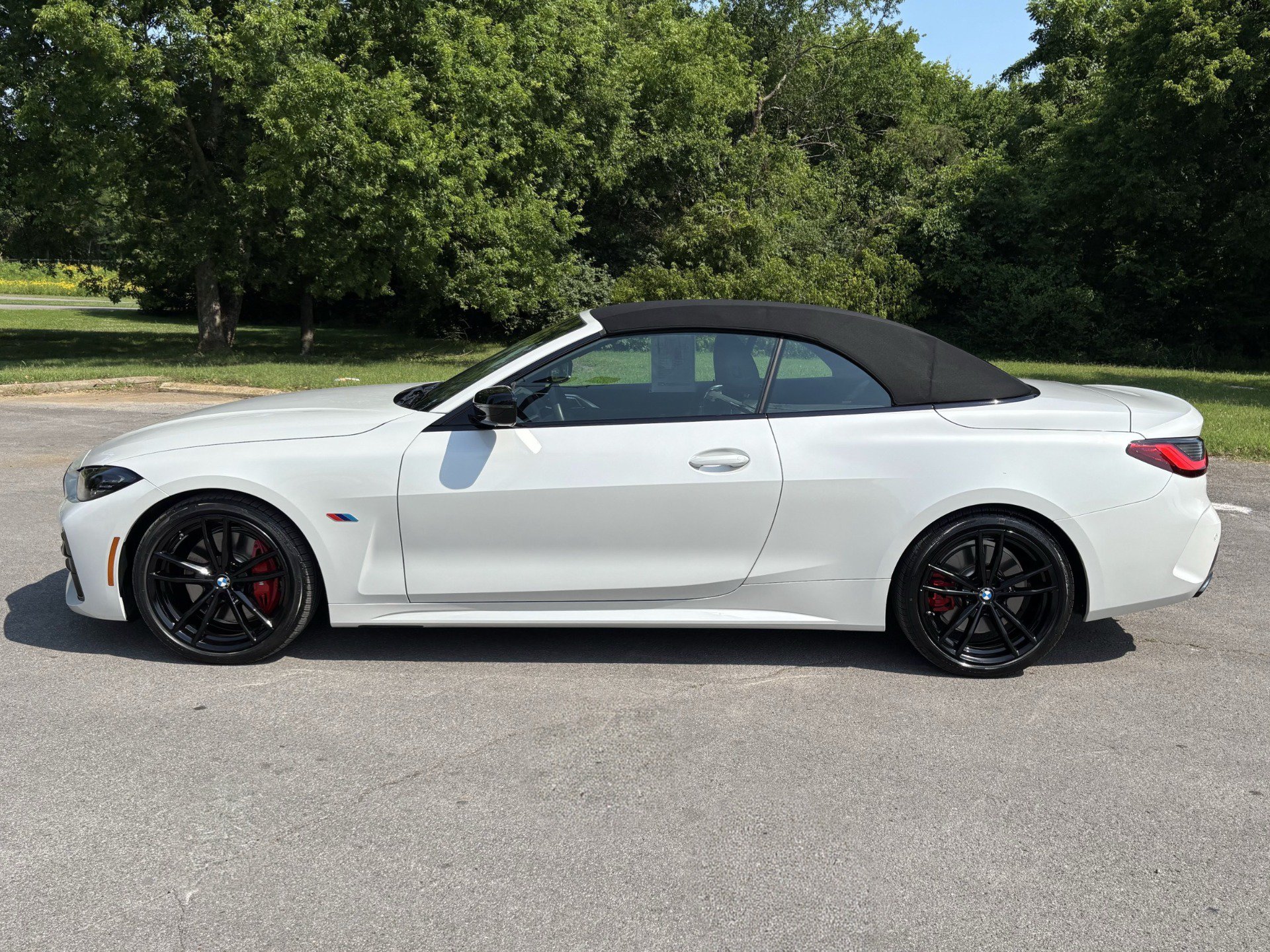 Used 2022 BMW M440i Convertible RWD image 15