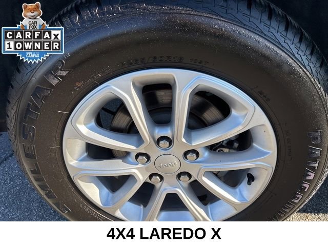 Used 2022 Jeep Grand Cherokee Laredo X image 9