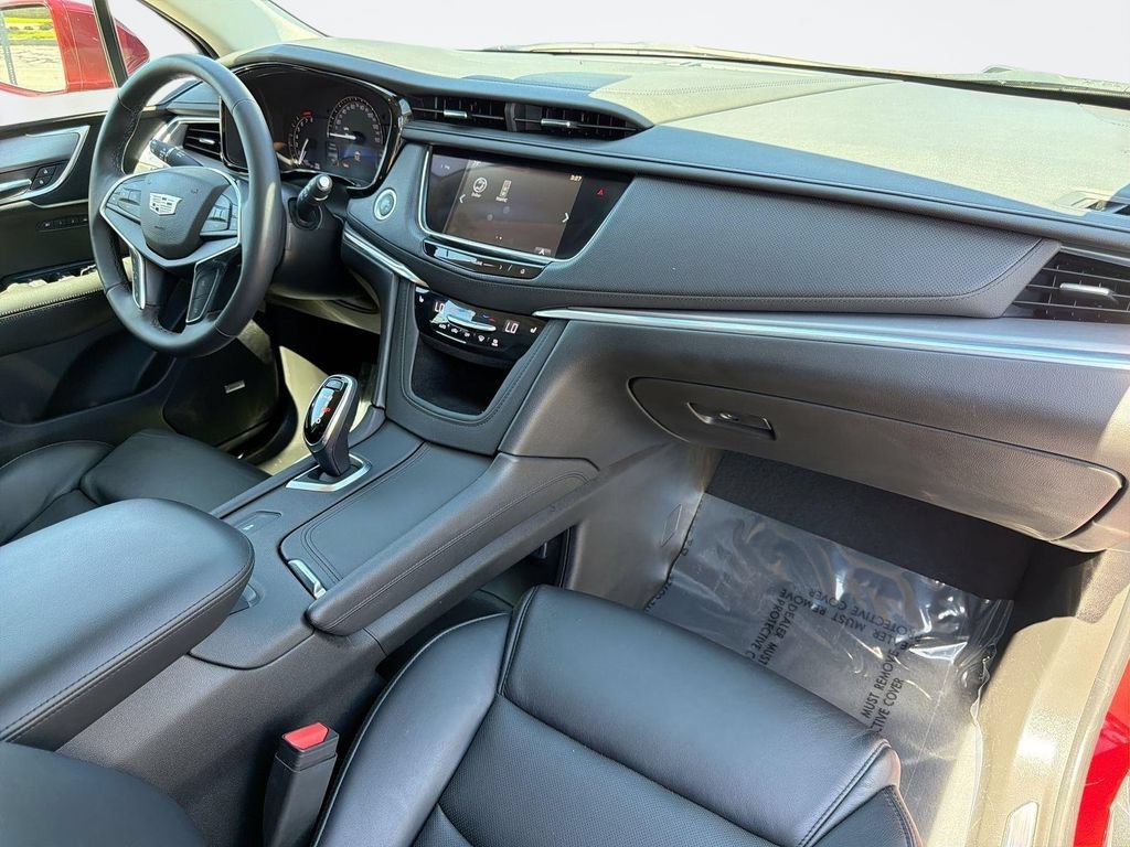 Used 2017 Cadillac XT5 Luxury w/ Driver Awareness Package FWD image 34
