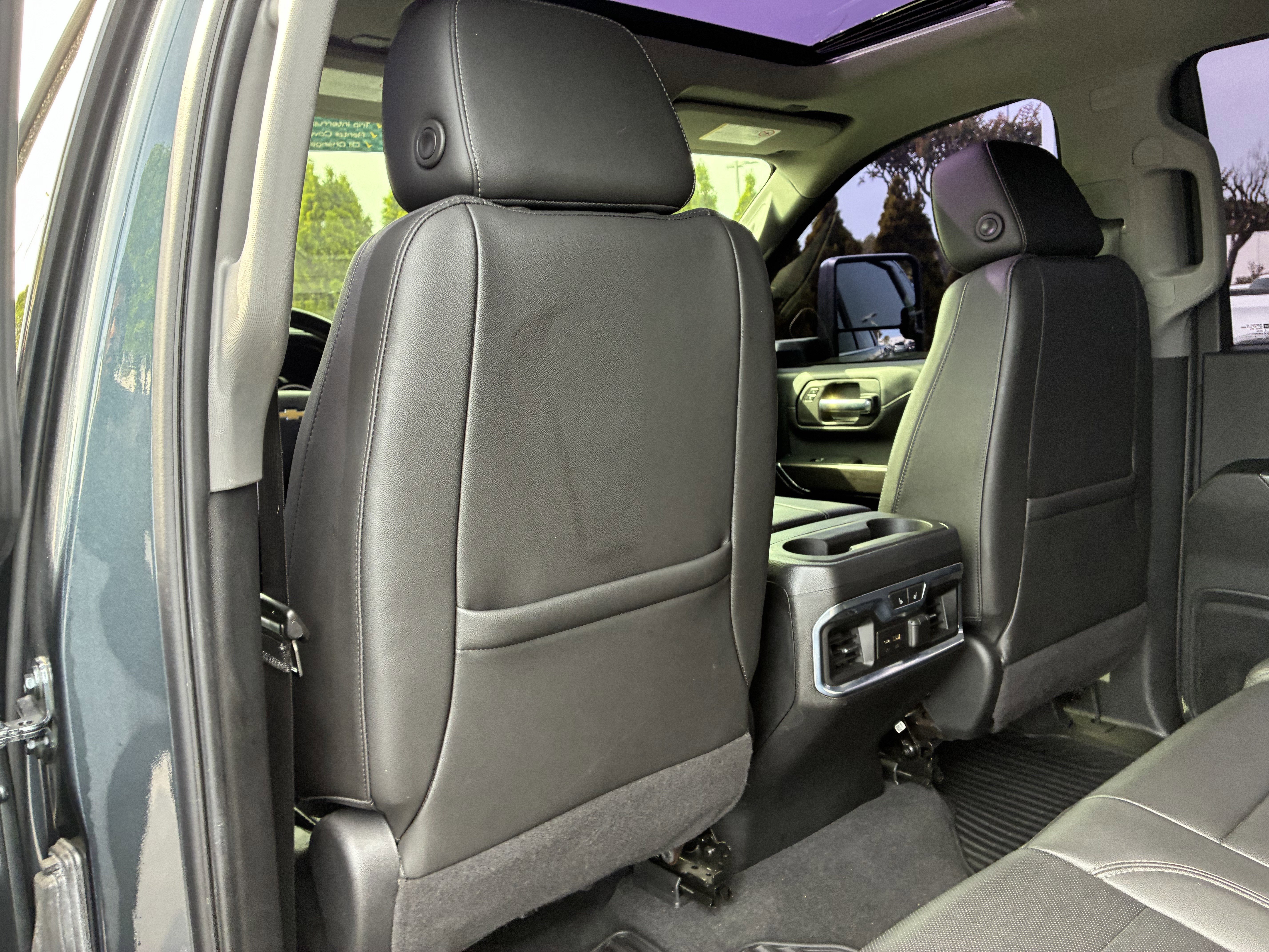 Used 2020 Chevrolet Silverado 2500 LTZ w/ LTZ Premium Package AWD/4WD image 17