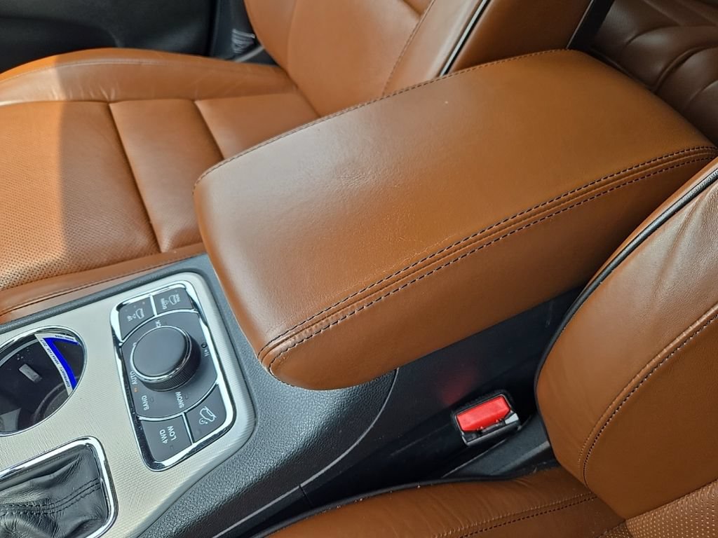 Used 2018 Jeep Grand Cherokee Summit AWD/4WD image 36
