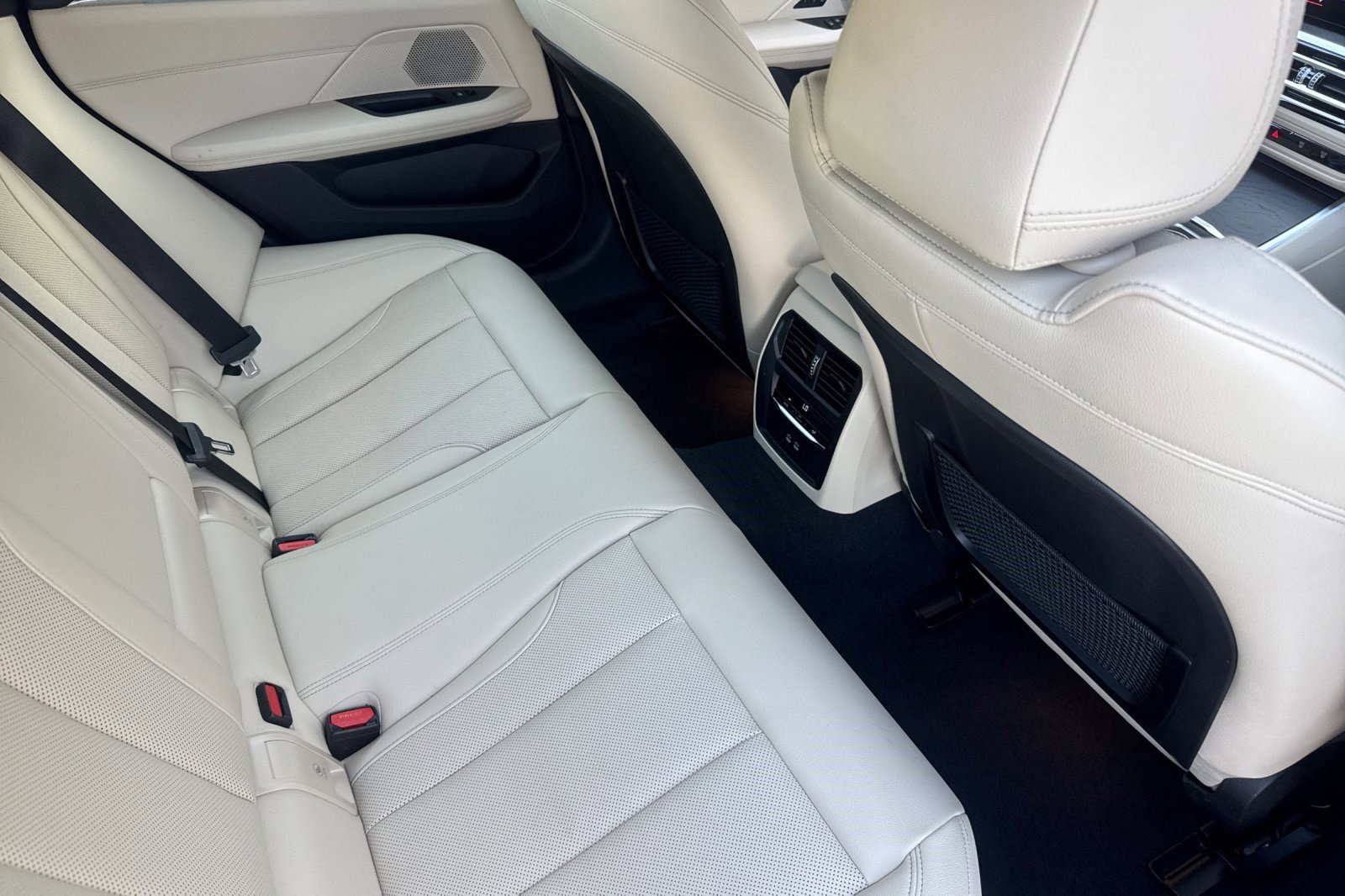 Certified 2023 BMW i4 eDrive35 RWD image 30