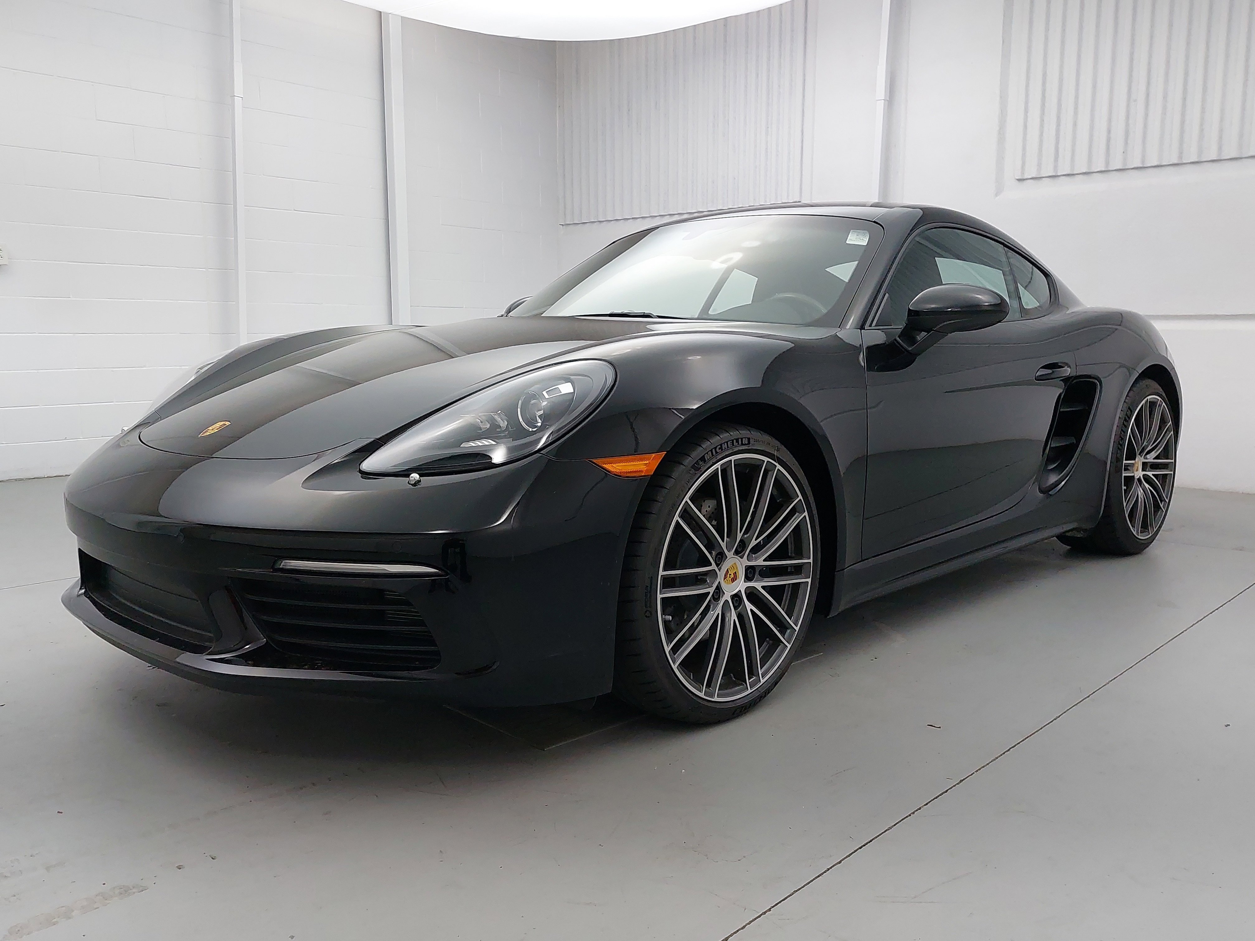 New 2025 Porsche 718 Cayman