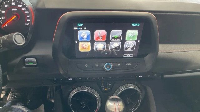 Used 2018 Chevrolet Camaro ZL1 RWD image 16