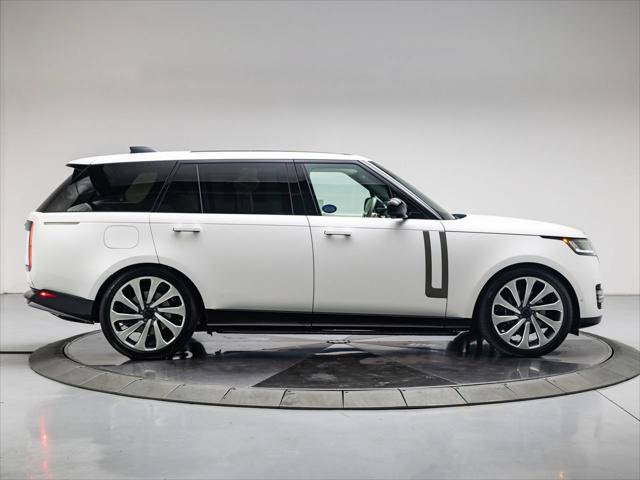 New 2026 Land Rover Range Rover Long Wheelbase SE AWD/4WD image 6