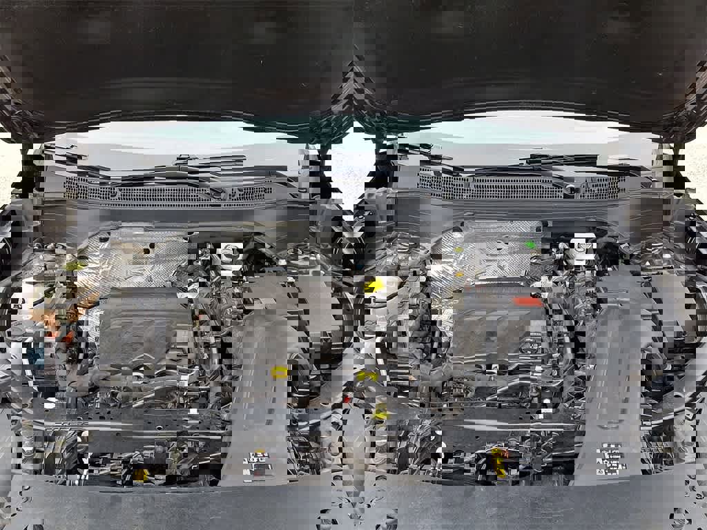 Used 2024 Chevrolet Trax RS w/ Sunroof Package image 29