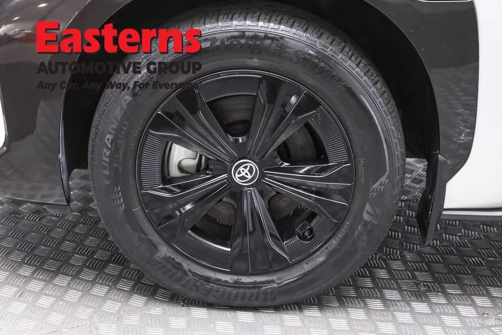 Used 2023 Toyota bZ4X XLE image 32