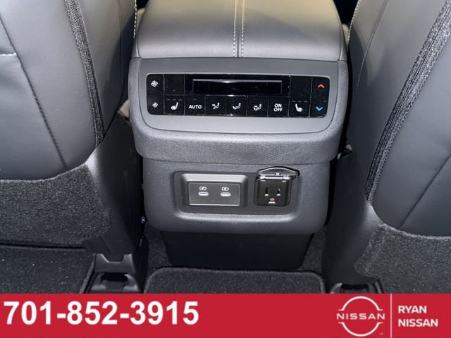 New 2026 Nissan Pathfinder Platinum image 41