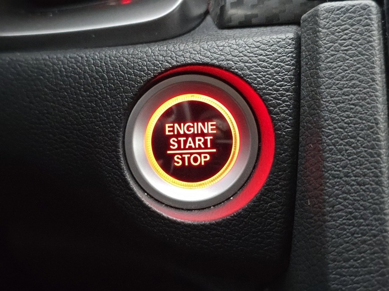 Certified 2018 Honda Civic Type R image 32