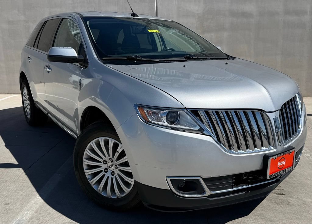 Used 2014 Lincoln MKX FWD image 1