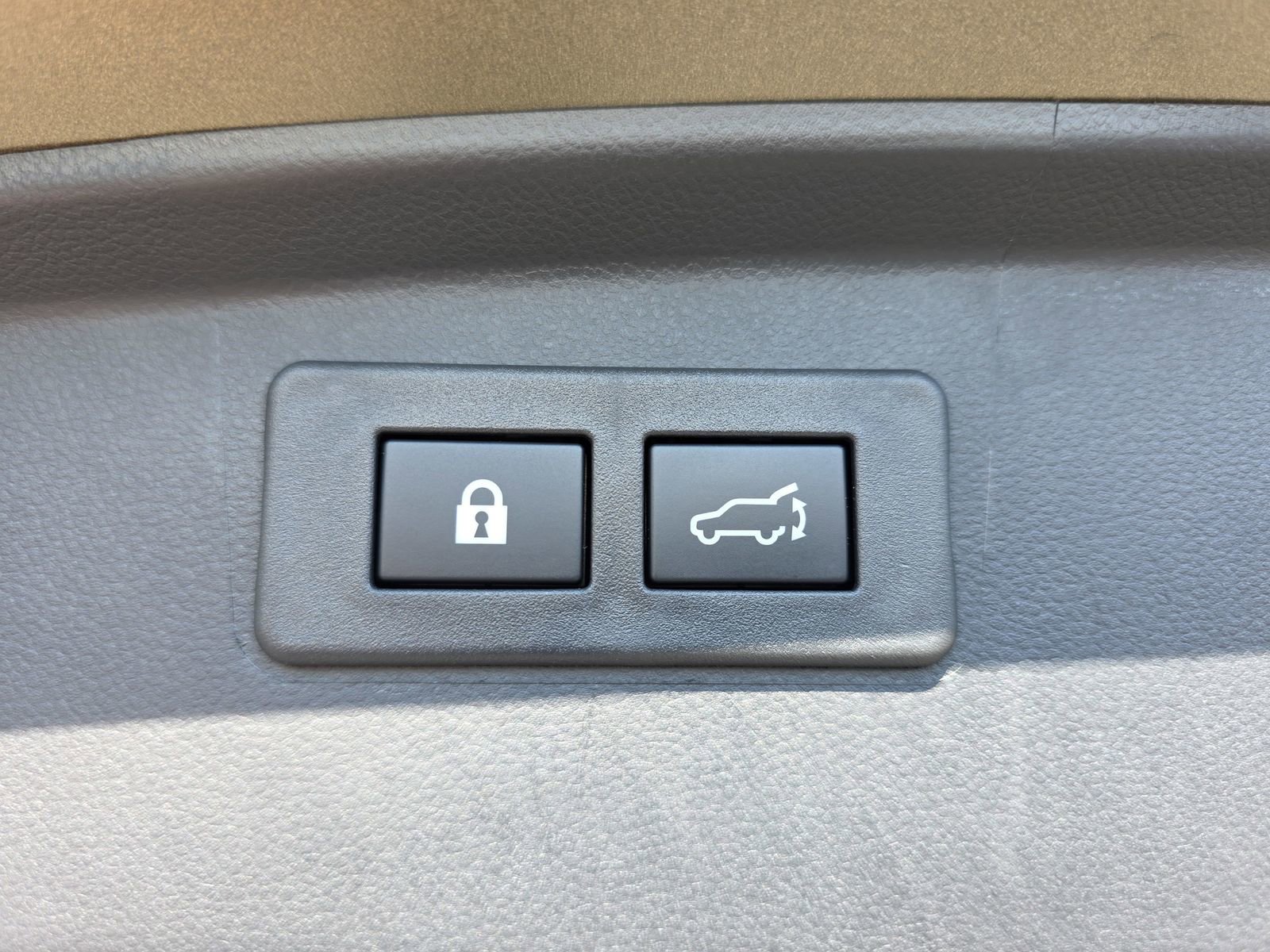 Used 2025 Subaru Outback Limited image 13