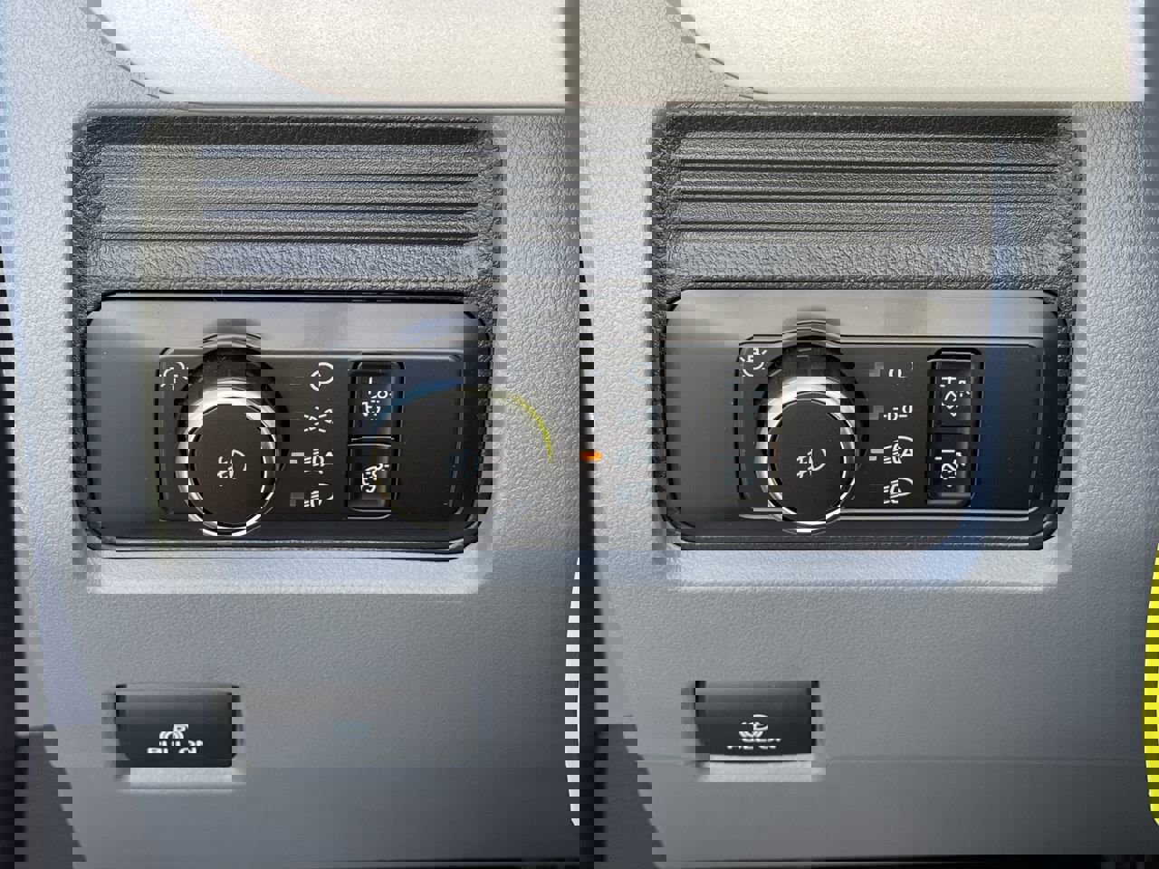 New 2026 Ford F550 2WD SuperCab Super Duty image 23