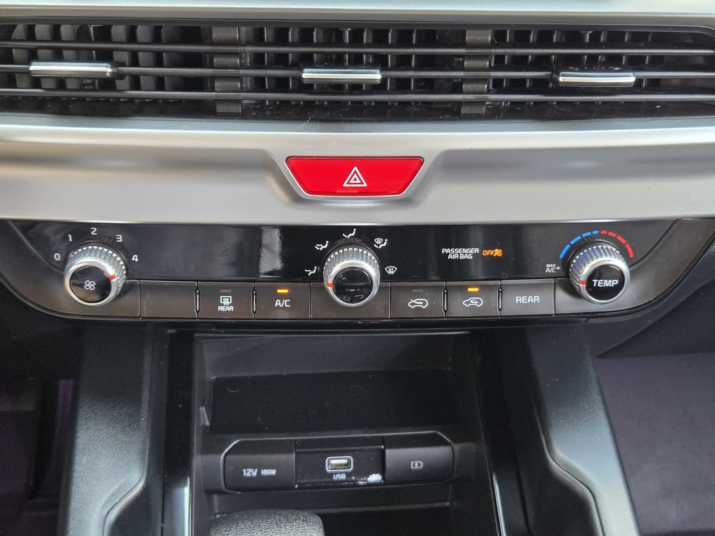 Used 2020 Kia Telluride LX FWD image 13