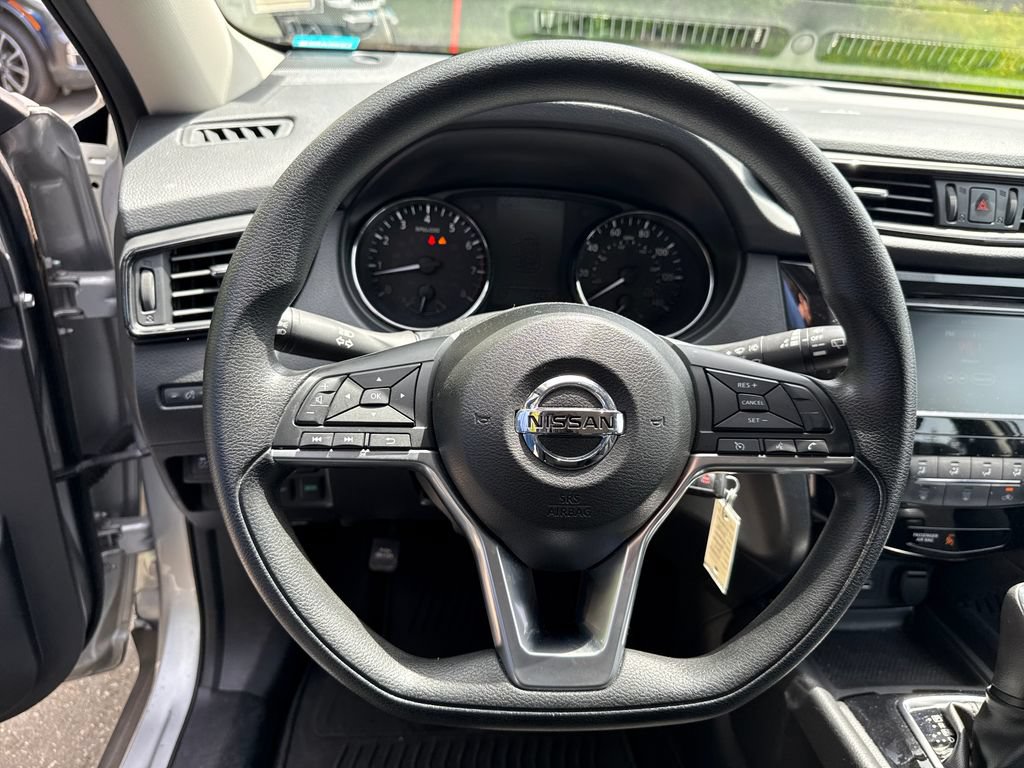 Used 2018 Nissan Rogue S AWD/4WD image 18