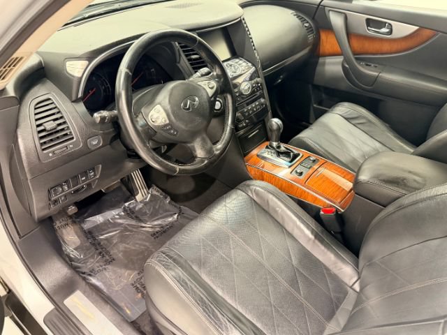 Used 2011 INFINITI FX35 AWD w/ Premium Pkg image 15