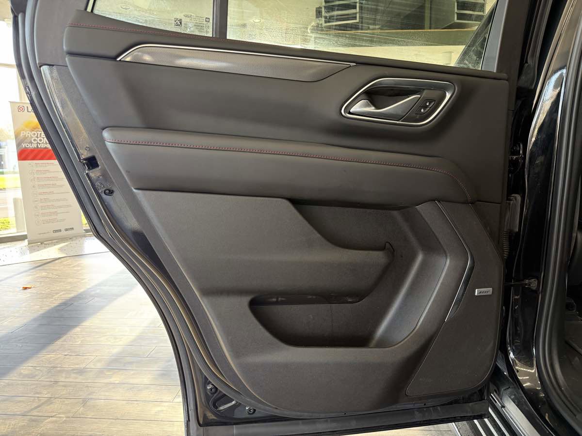 Used 2023 Chevrolet Tahoe RST AWD/4WD image 25