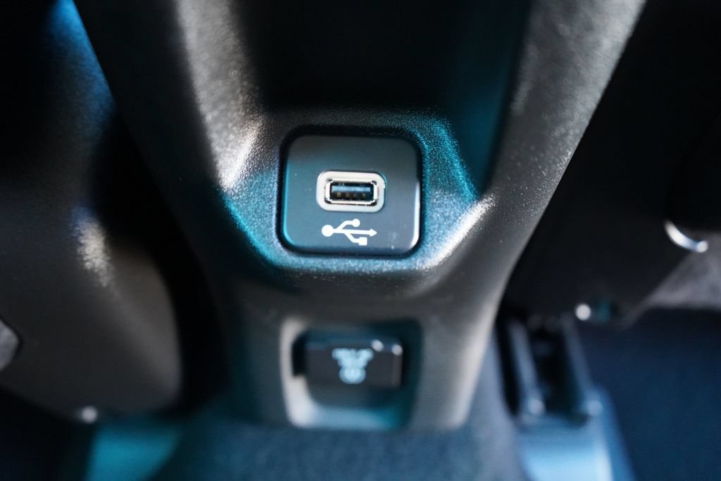 Used 2020 Jeep Renegade Trailhawk w/ Cold Weather Group AWD/4WD image 26