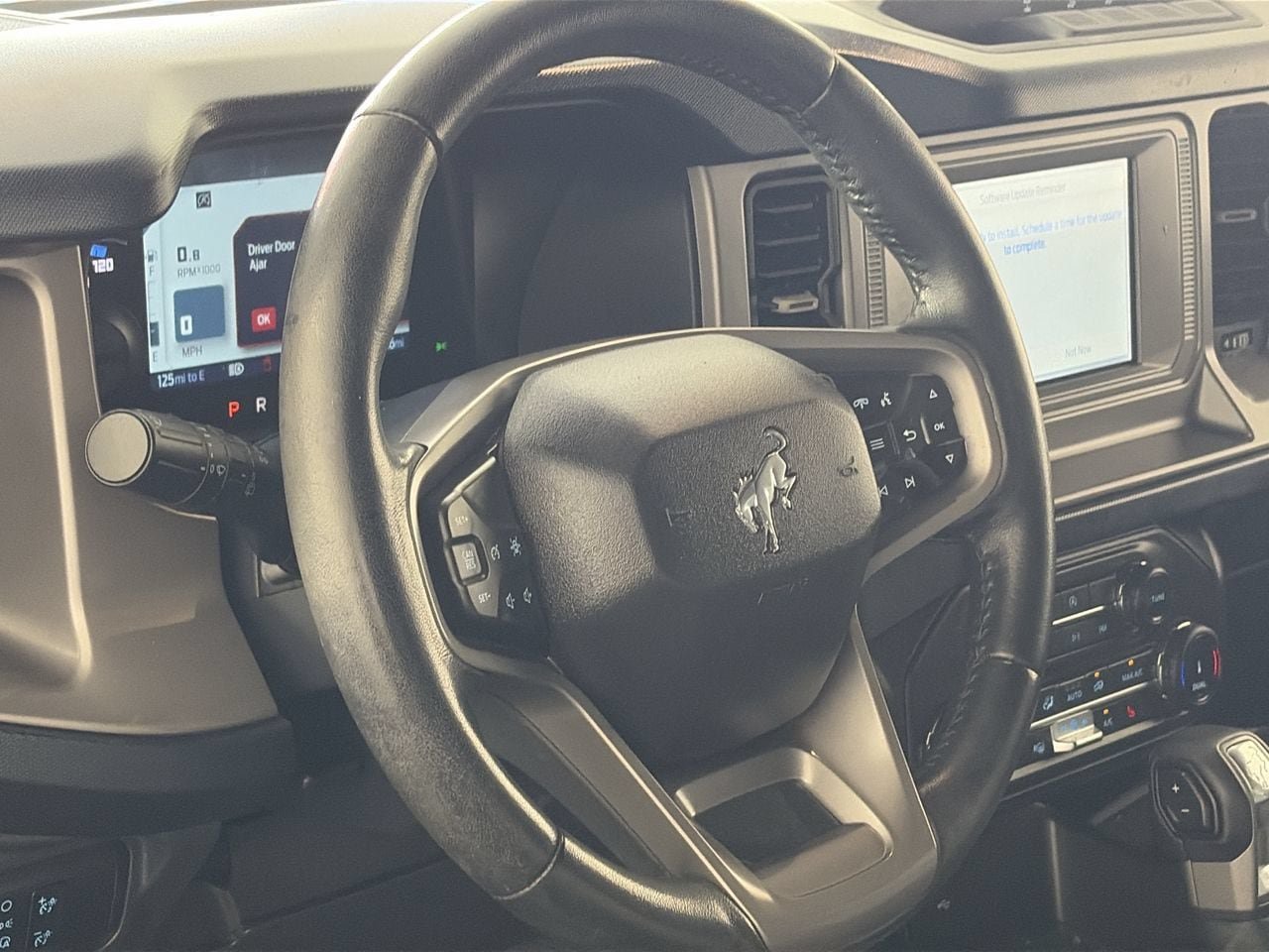 Used 2022 Ford Bronco Outer Banks AWD/4WD image 13