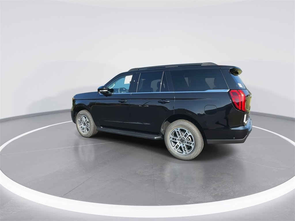 New 2025 Ford Expedition Active image 6