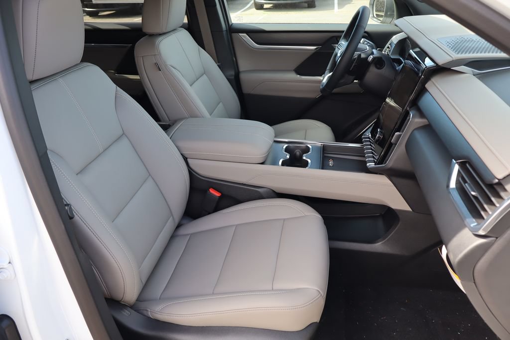 New 2026 GMC Acadia Elevation w/ Elevation Premium Package AWD/4WD image 27