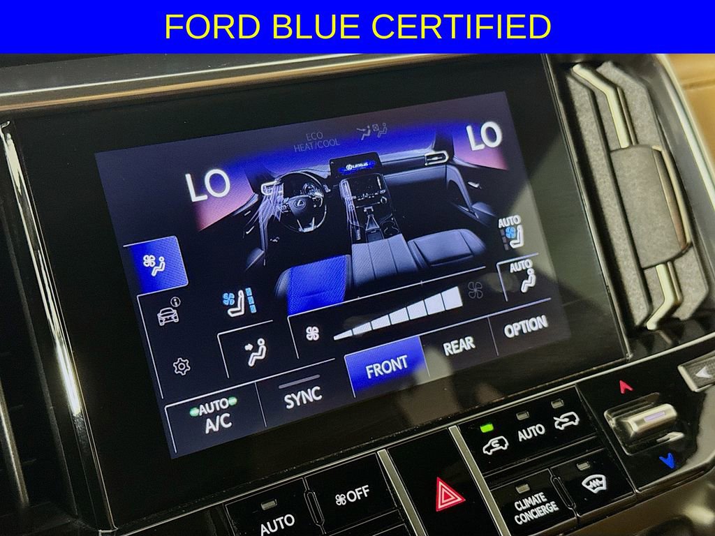 Used 2022 Lexus LX 600 4WD w/ Luxury Package image 16