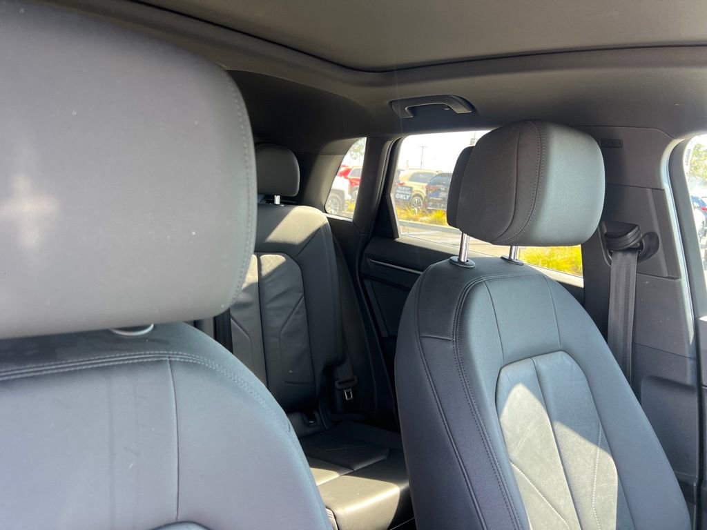 Used 2020 Audi Q3 2.0T Premium AWD/4WD image 42