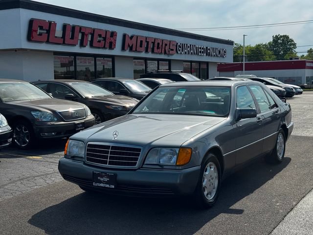 Used 1992 Mercedes-Benz 300 SE image 1