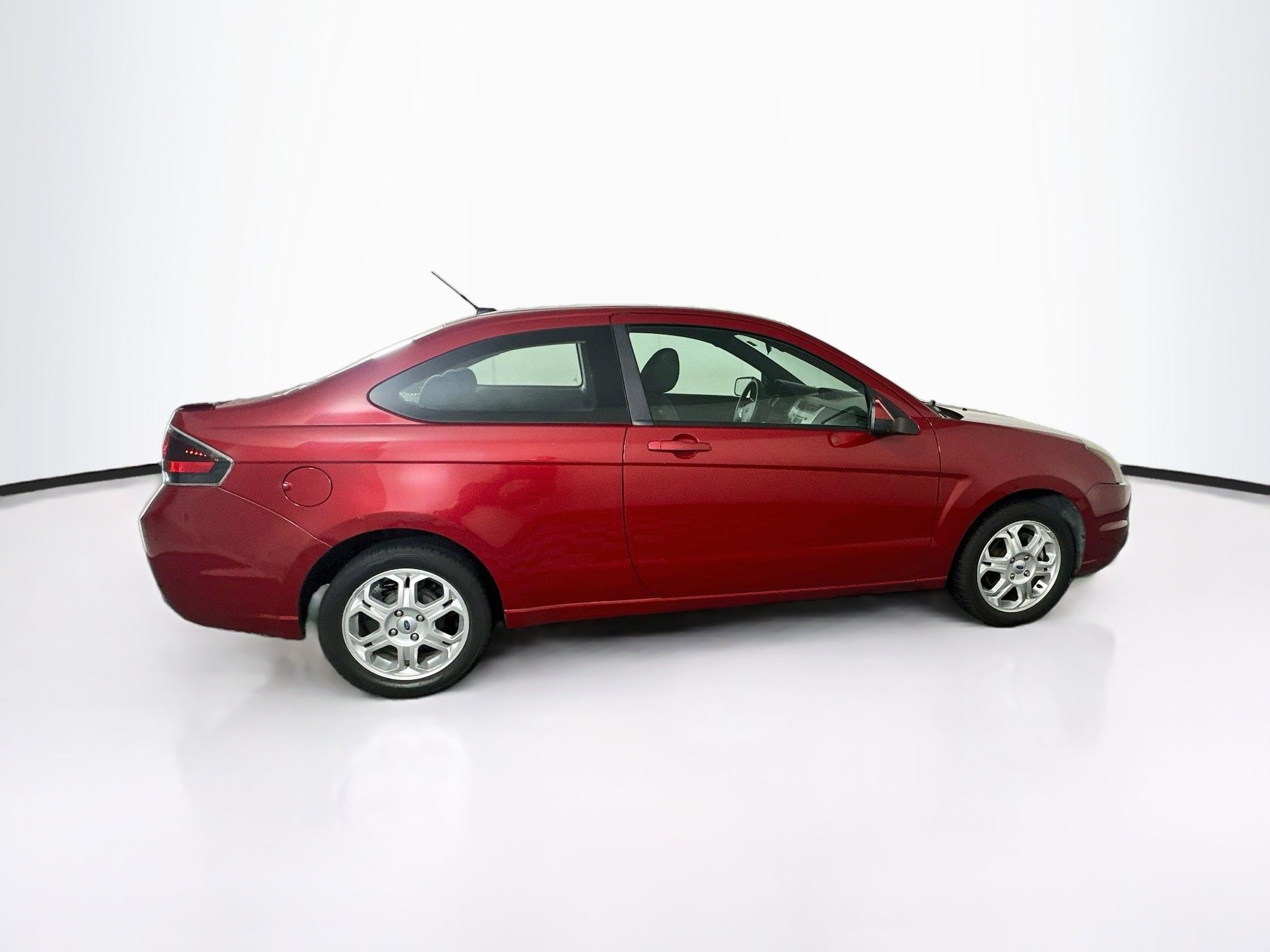 Used 2010 Ford Focus SE FWD image 10