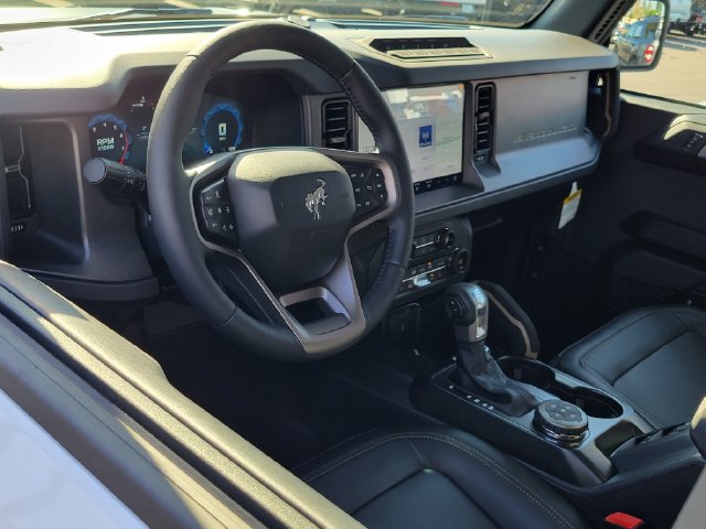 New 2026 Ford Bronco Badlands AWD/4WD image 4