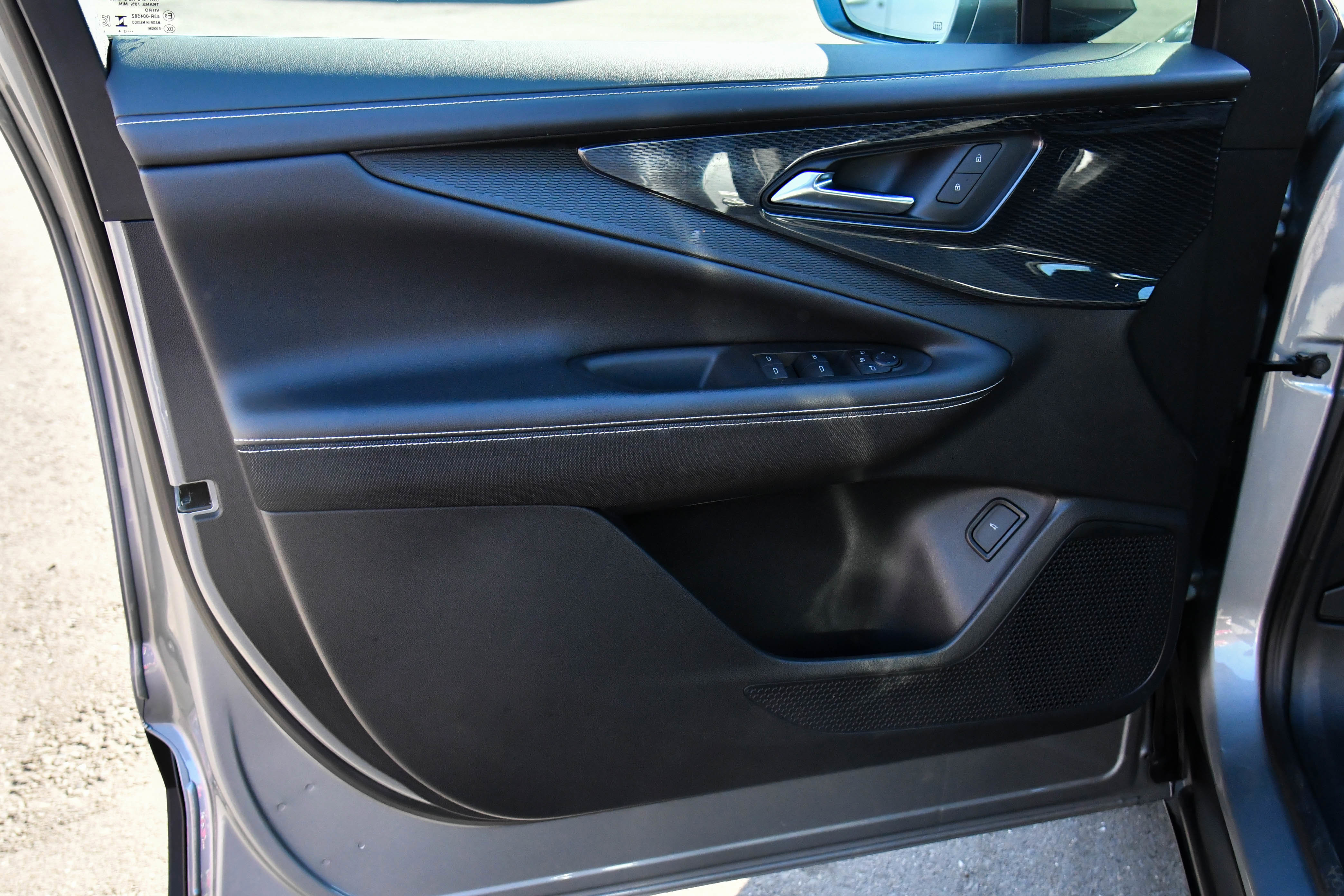 Used 2024 Chevrolet Blazer EV LT image 13