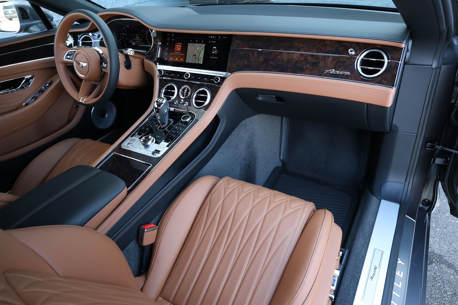 Certified 2026 Bentley Continental GT Azure AWD/4WD image 3