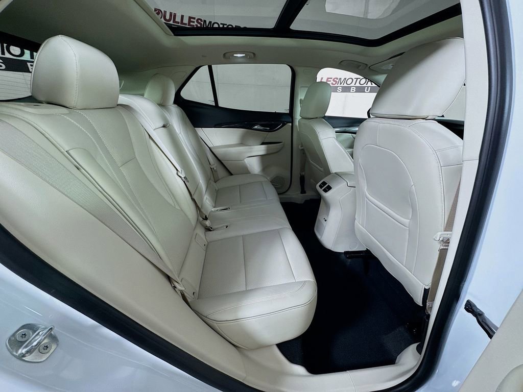 Used 2021 Buick Envision Essence w/ Technology Package I AWD/4WD image 28